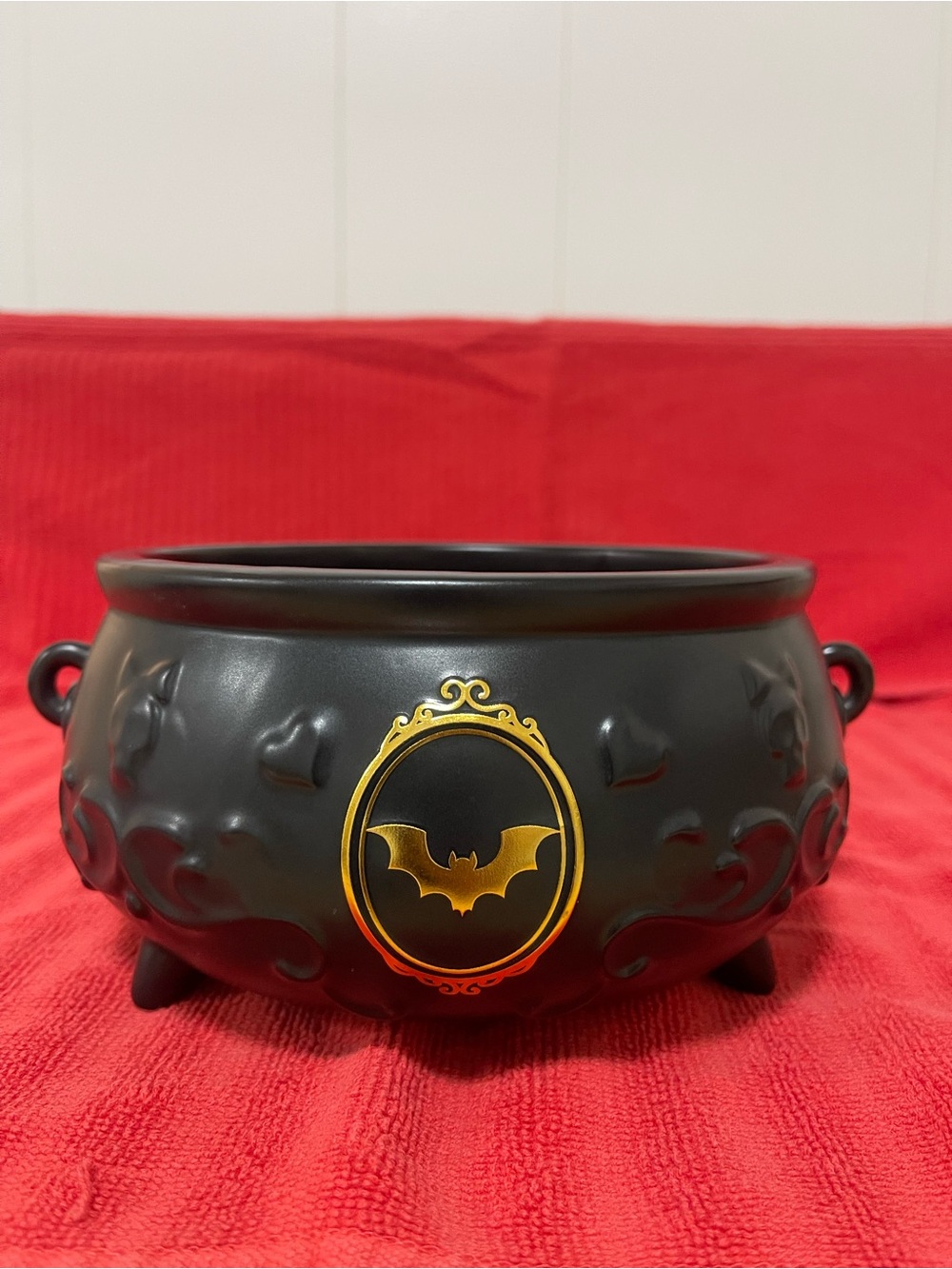 Bath and Body works halloween Cauldron